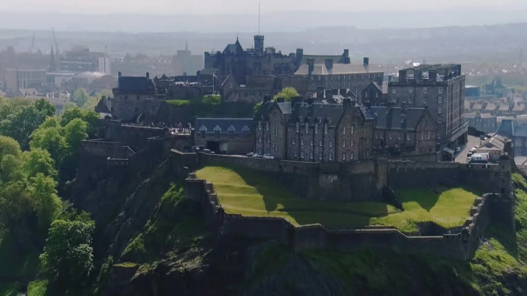 drone photography of Edinburgh castle 